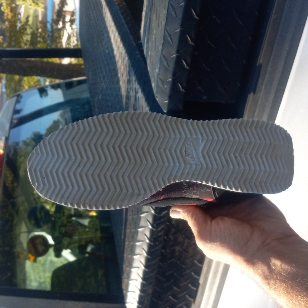 Shoes - Picture 3 of 3